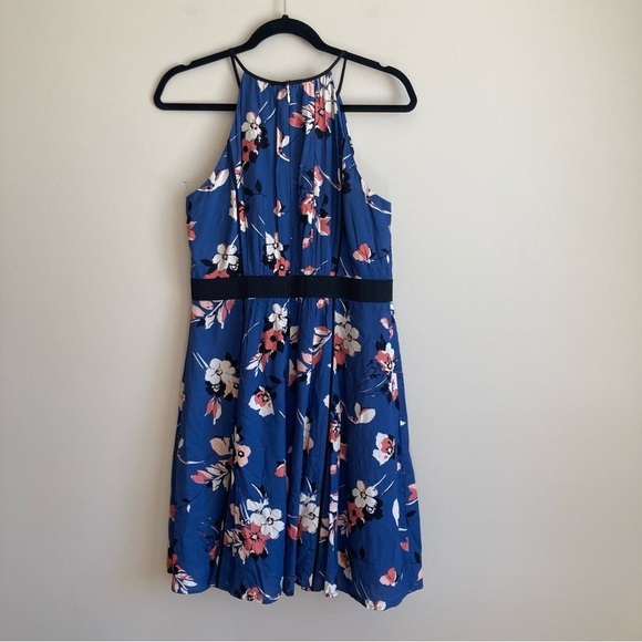 MWT Loft Halter Fit Flare Floral Dress 6 - Picture 9 of 12